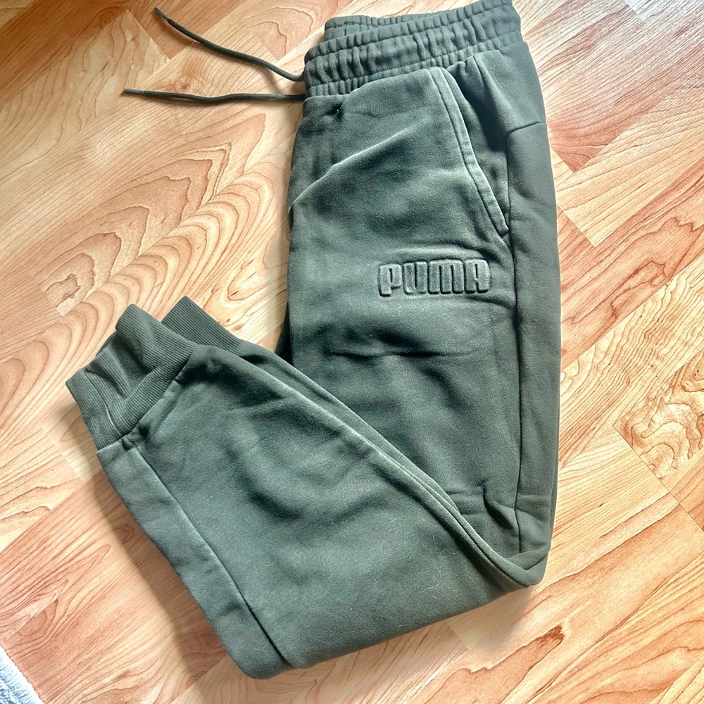 Dark green PUMA jogger sweatpants